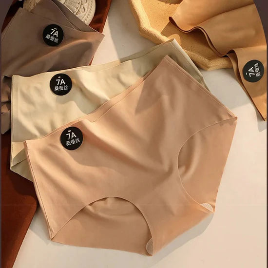 💖Silky Soft Seamless Panty (Pack of 4) ✨